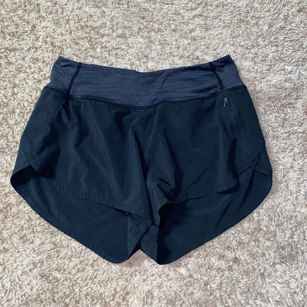 Outdoor Voices Hudson shorts black medium